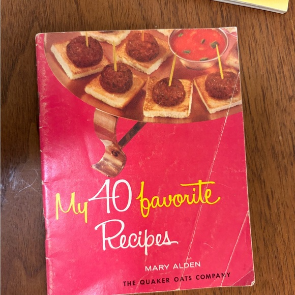 Assorted Cookbook Bundle. - Picture 3 of 4